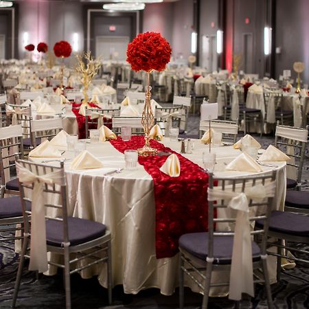 Holiday Inn Chicago Nw Crystal Lk Conv Ctr By Ihg Crystal Lake Esterno foto