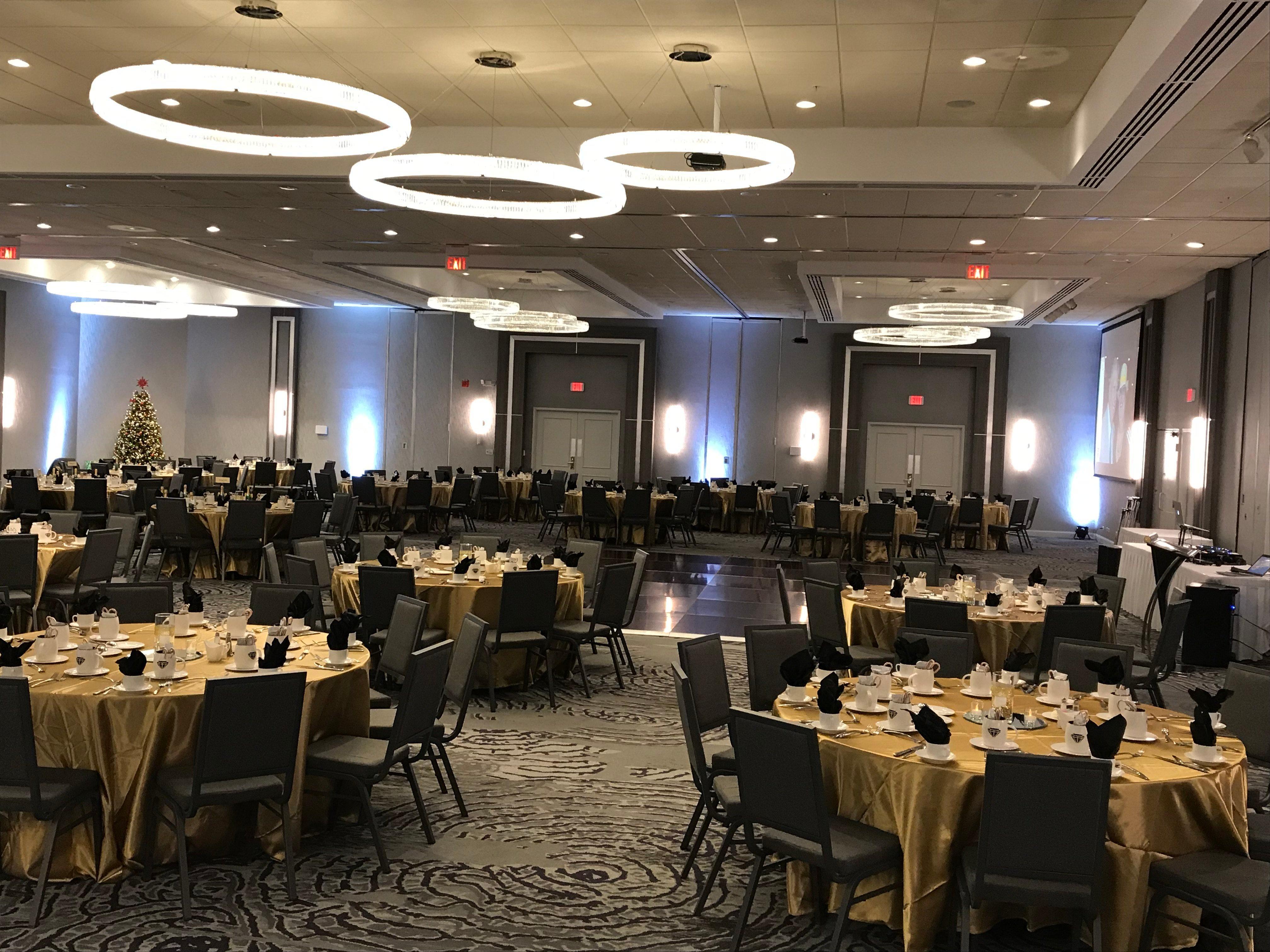Holiday Inn Chicago Nw Crystal Lk Conv Ctr By Ihg Crystal Lake Esterno foto